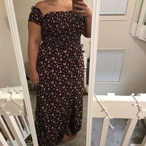 Black Floral Off Shoulder Maxi Dress